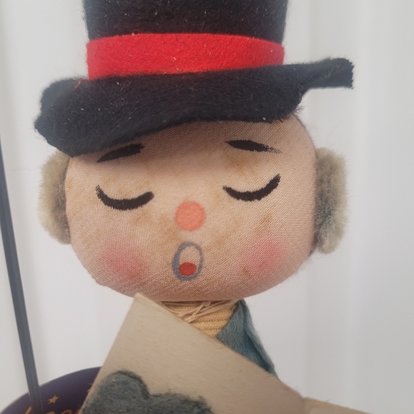 Preowned Vintage R. Dakin & Company Dream Dolls Caroler - Picture 2 of 13
